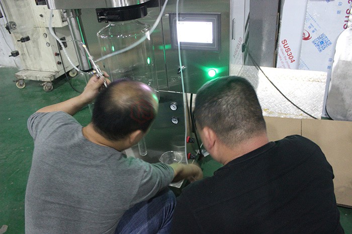 小型噴霧干燥機采用的技術有哪些方面？